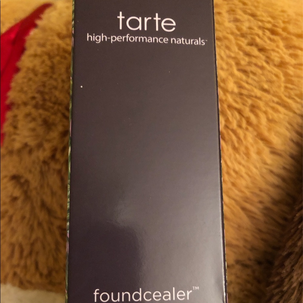 Tarte founcealer